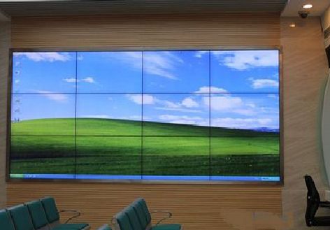 英山液晶拼接屏的另类用法。